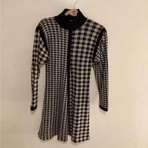 Laura Biagiotti Black & White Sweater Dress